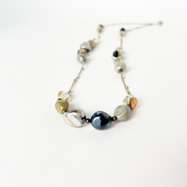 REMBRANDT - Modernes Collier mit vielgestaltigen Perlen